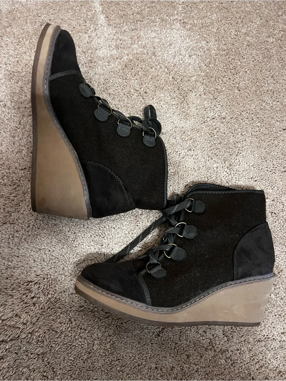 Merona Dark Green Wedge Boot Size 11